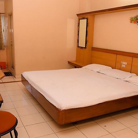 Hotel Vishnu Residency Visakhapatnam Zewnętrze zdjęcie