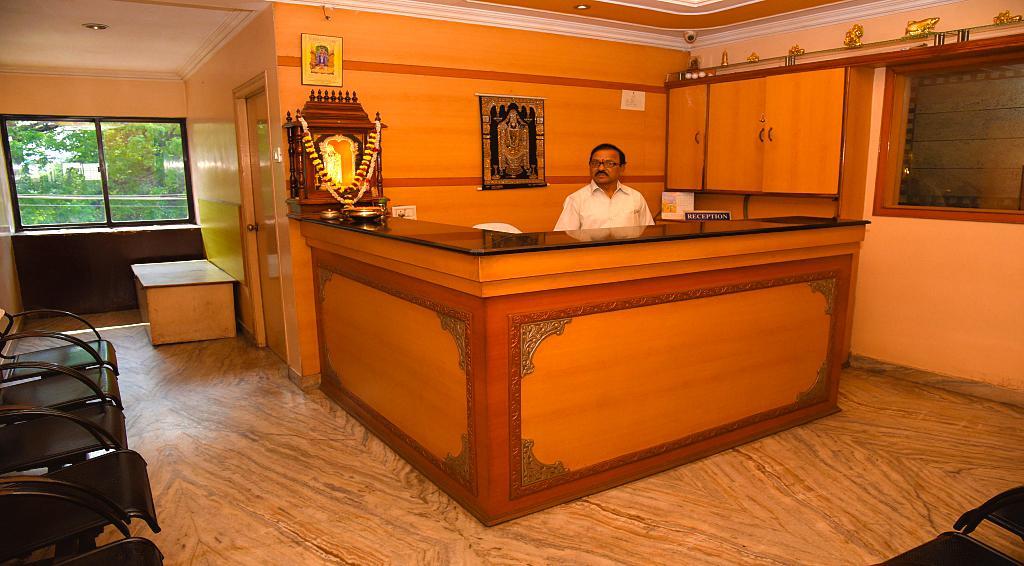 Hotel Vishnu Residency Visakhapatnam Zewnętrze zdjęcie